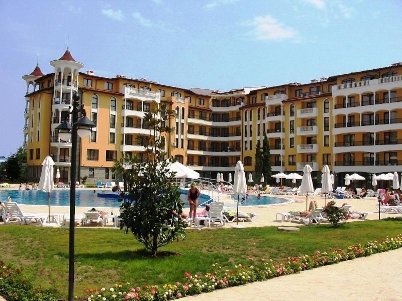 Royal Sun Holiday Apartments Pantai Sunny Luaran gambar