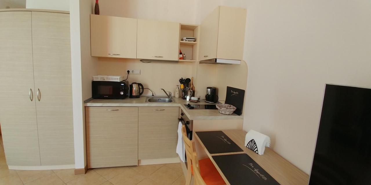 Royal Sun Holiday Apartments Pantai Sunny Luaran gambar