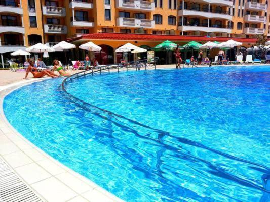 Royal Sun Holiday Apartments Pantai Sunny Luaran gambar