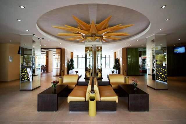 Royal Sun Holiday Apartments Pantai Sunny Luaran gambar